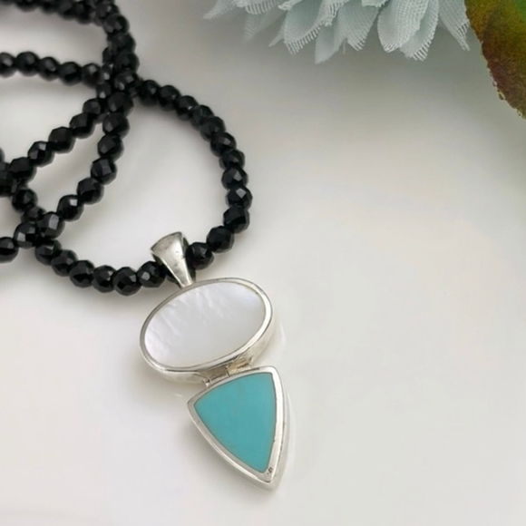 Vintage Sterling Silver 925 Mother of Pearl & Turquoise Pendant Necklace - Picture 2 of 6